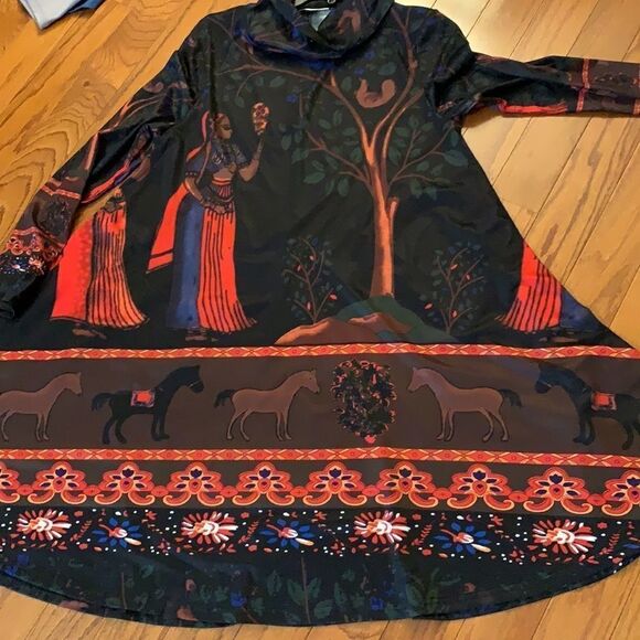 Size medium dress/tunic  - Picture 7 of 7